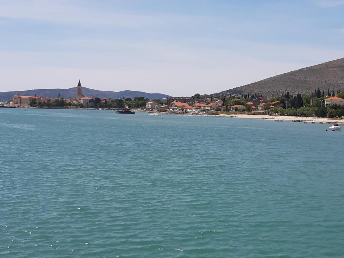 Apartman Petrovic City Center Trogir Buitenkant foto