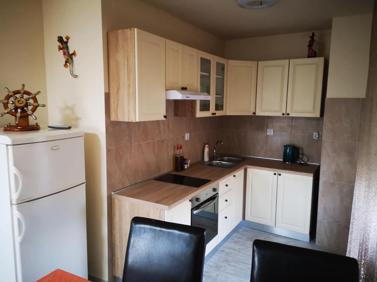 Apartman Petrovic City Center Trogir Buitenkant foto
