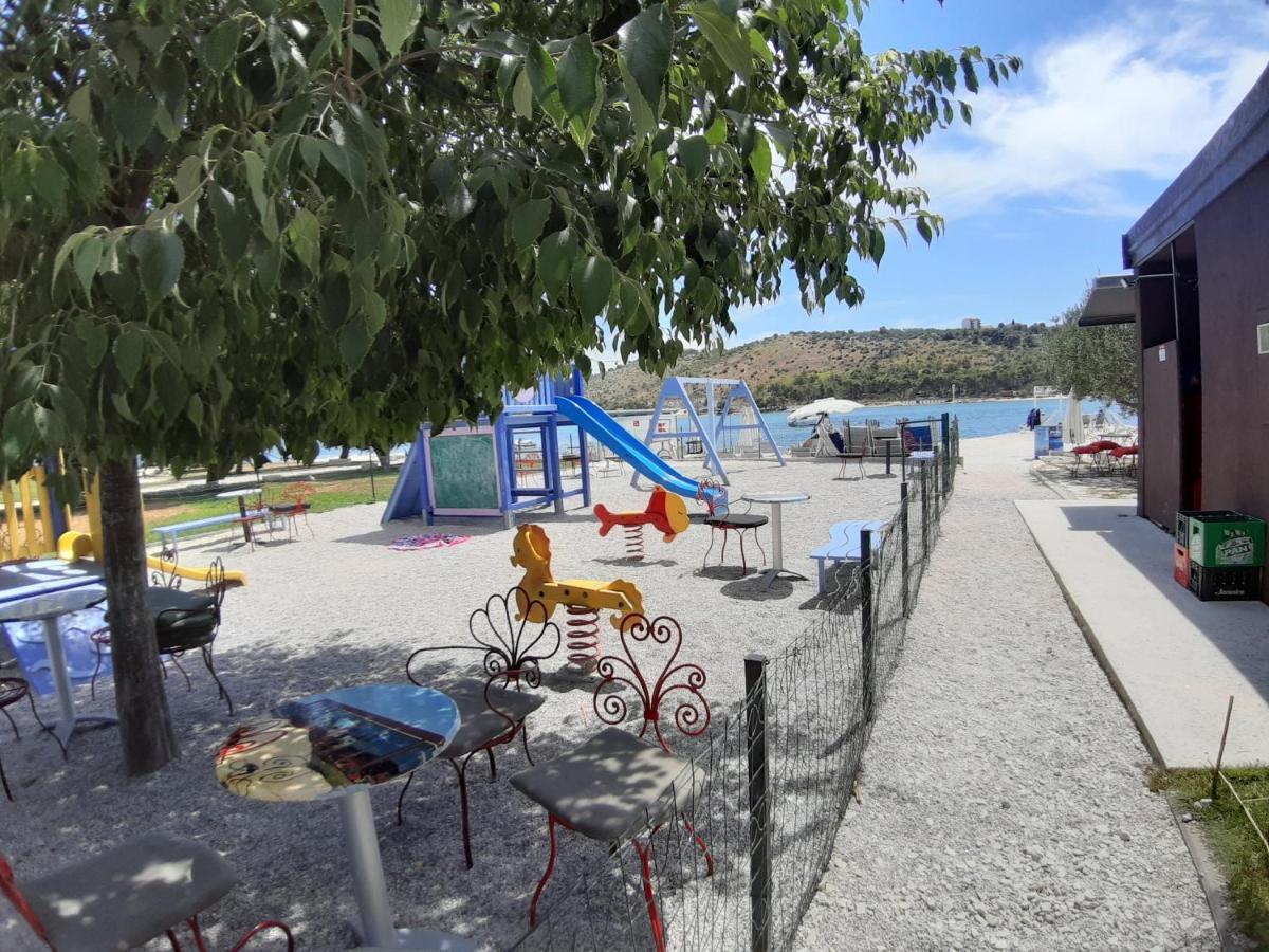Apartman Petrovic City Center Trogir Buitenkant foto